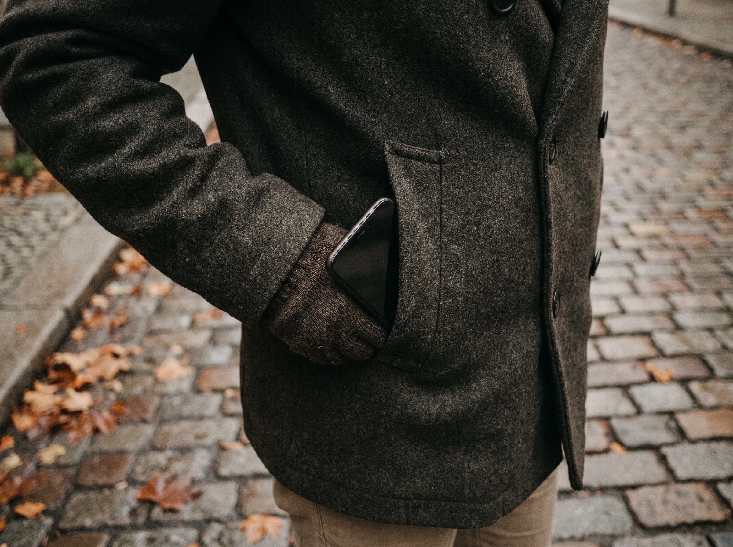 Phone kept in a pocket during a city walk